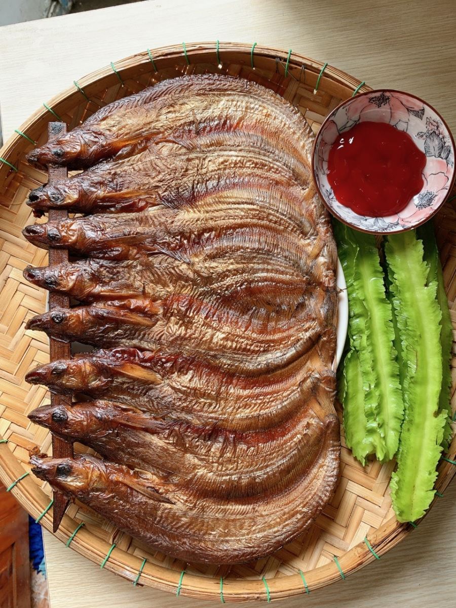 Cá kết hun khói
