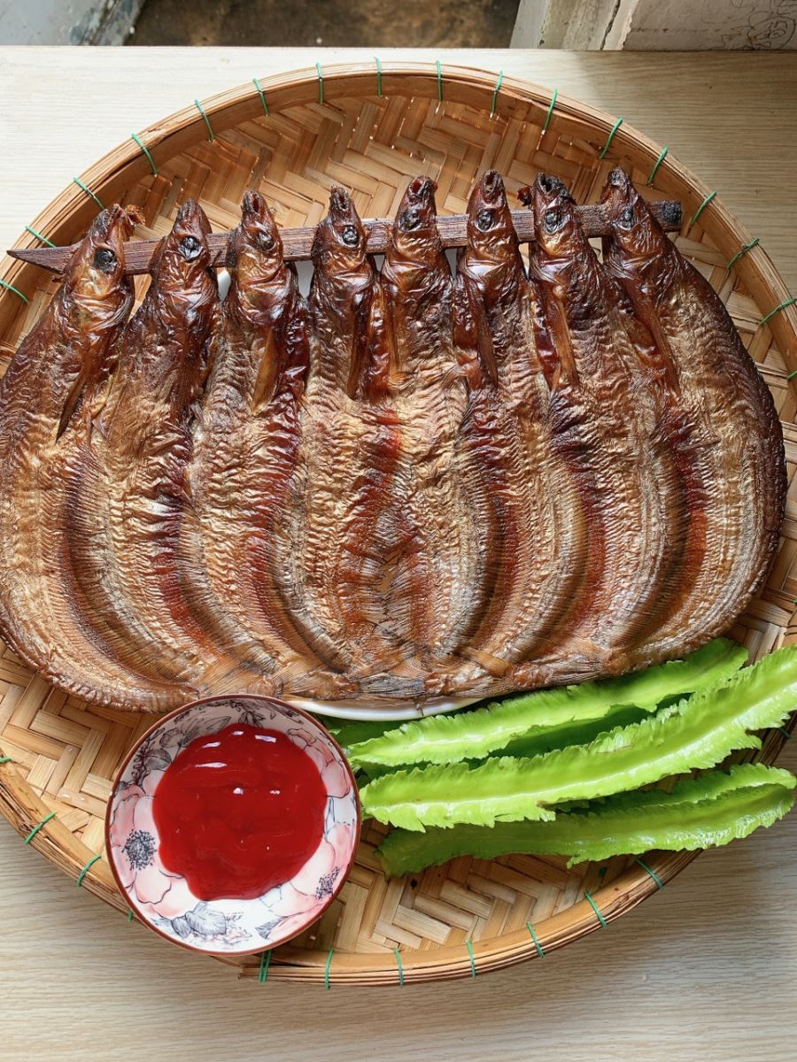 Cá kết hun khói