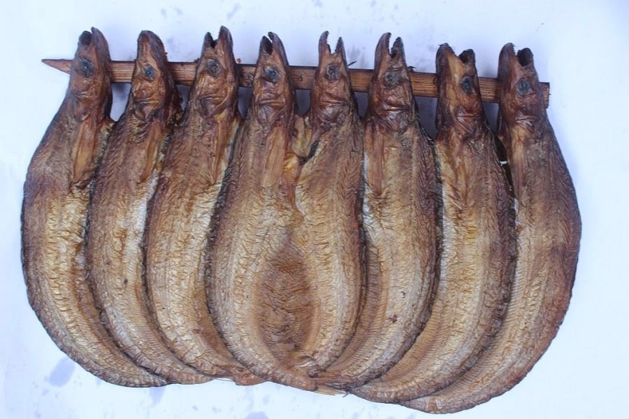 Cá kết hun khói